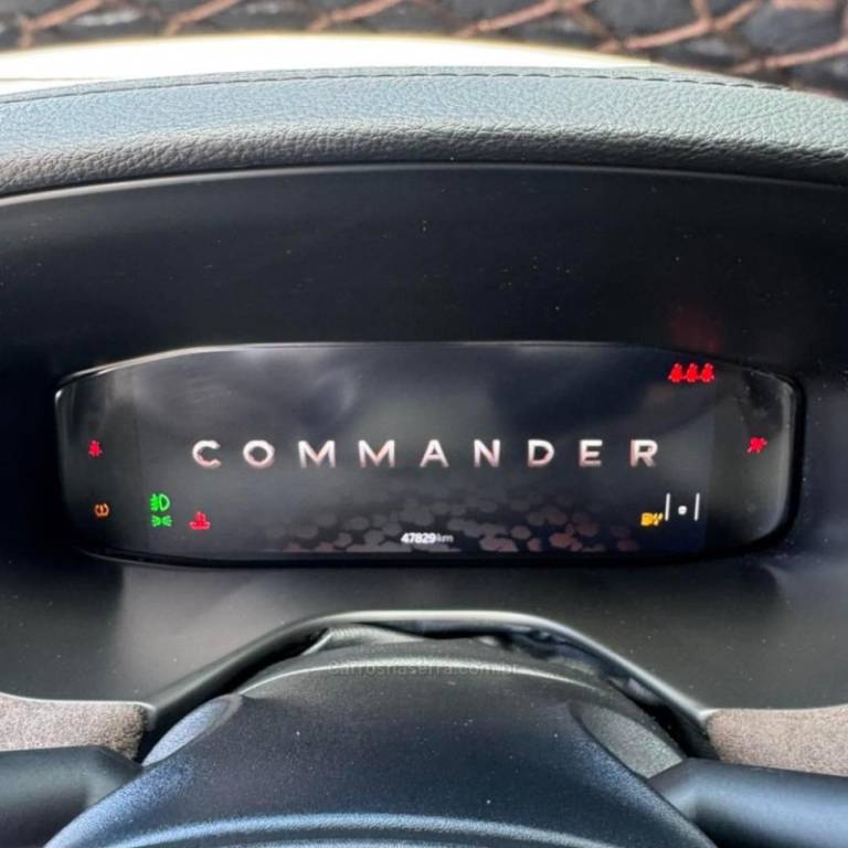 JEEP - COMMANDER - 2023/2023 - Cinza - R$ 223.900,00